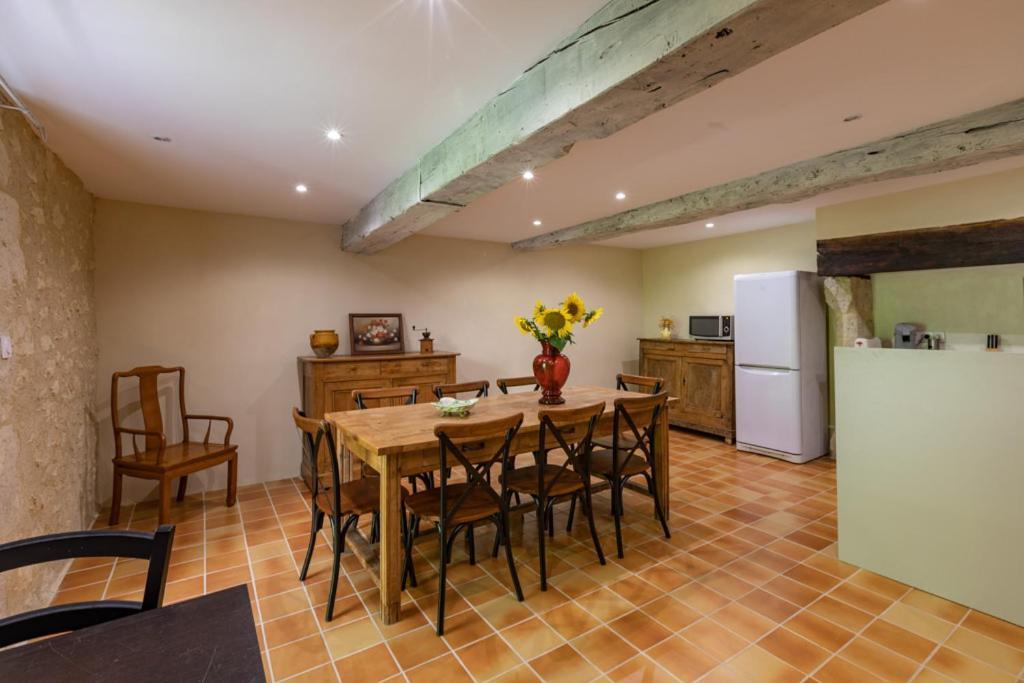 Bed and Breakfast Domaine De Laplan Cezan Екстер'єр фото
