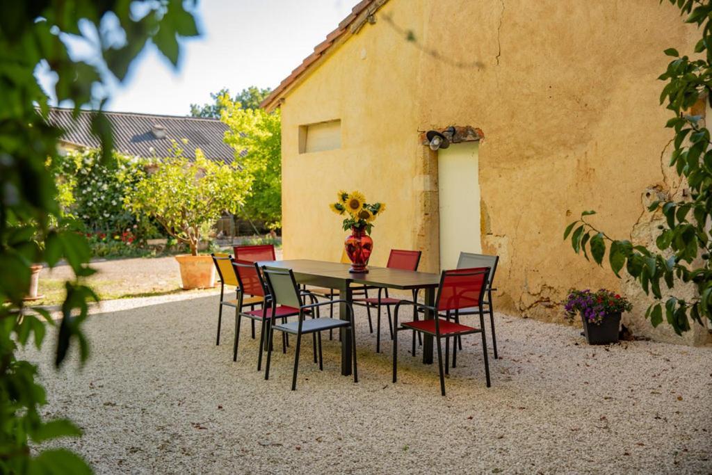 Bed and Breakfast Domaine De Laplan Cezan Екстер'єр фото